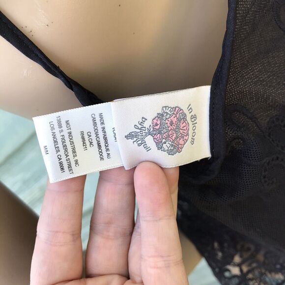 In Bloom By Jonquil Black Sheer Mesh Lace Halter Top Sz M Goth Coquette Grunge - Picture 6 of 8